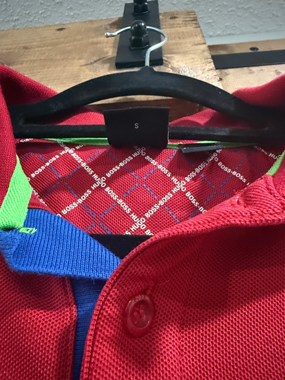 Hugo Boss Red Polo with Trimmed Collar and Cuffs - Picture 4 of 4